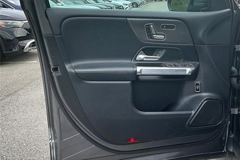 Used 2021 Mercedes-Benz GLB 250 image 20