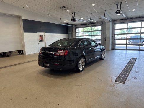 Used 2015 Ford Taurus Limited image 6
