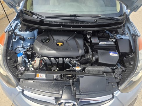 Used 2013 Hyundai Elantra GLS w/ Preferred Pkg image 15