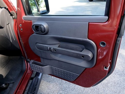 Used 2010 Jeep Wrangler Sport image 11