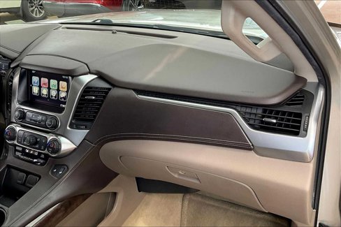 Used 2015 Chevrolet Suburban LT image 18