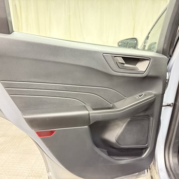 Used 2022 Ford Escape S image 15