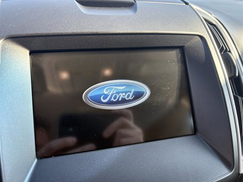 Used 2018 Ford Edge SEL w/ Equipment Group 201A image 14