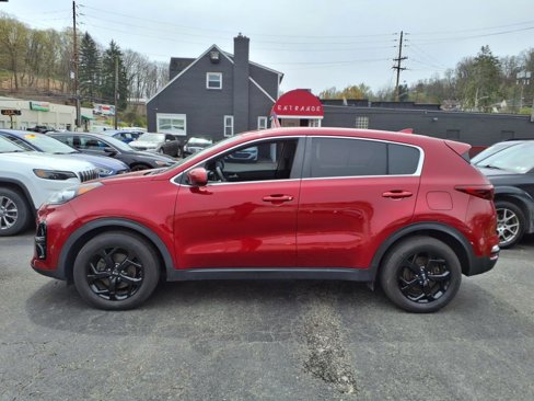 Used 2020 Kia Sportage LX image 2