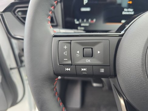 New 2025 Nissan Kicks SR w/ SR Premium Package image 29