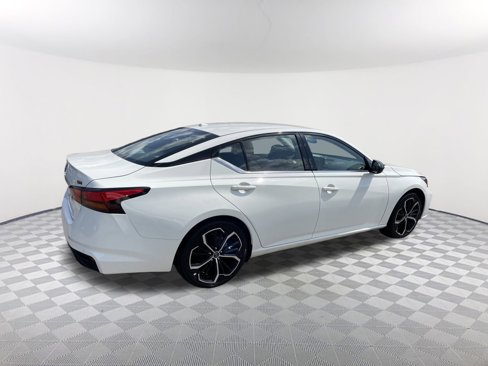 Used 2023 Nissan Altima 2.5 SR image 18
