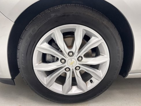 Used 2019 Chevrolet Malibu LT image 35