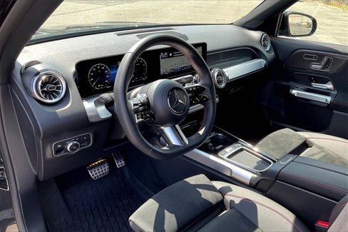 Certified 2024 Mercedes-Benz GLB 250 4MATIC image 11