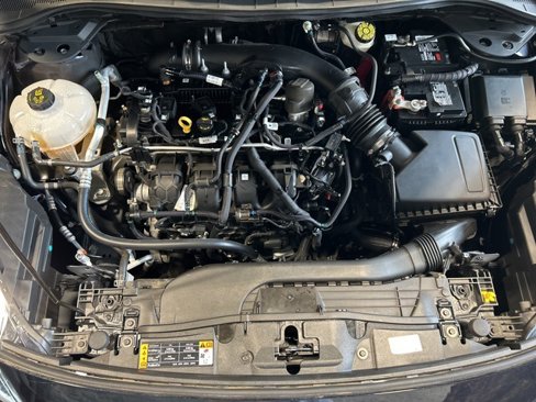 Used 2021 Ford Escape Titanium image 37