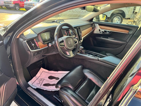 Used 2018 Volvo S90 T6 Inscription image 11
