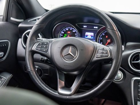 Used 2019 Mercedes-Benz GLA 250 4MATIC image 11