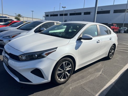 Used 2022 Kia Forte LXS image 2