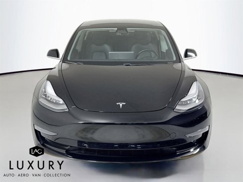 Used 2019 Tesla Model 3 Mid Range image 9