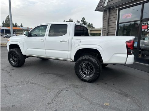 Used 2020 Toyota Tacoma SR image 5