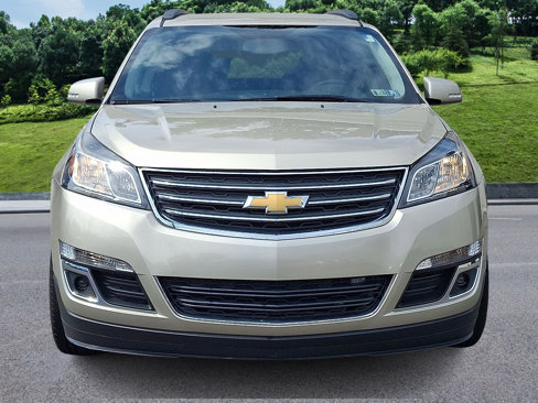 Used 2016 Chevrolet Traverse LT w/ Style and Technology Package image 2
