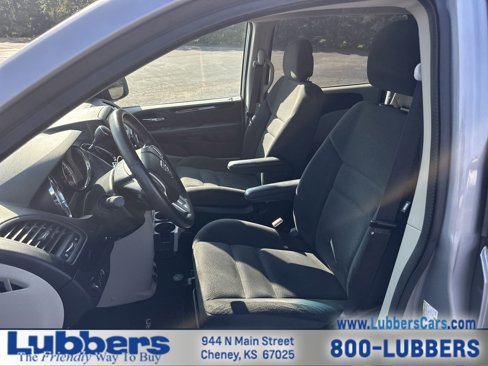 Used 2017 Dodge Grand Caravan SE w/ Power Window Group image 10