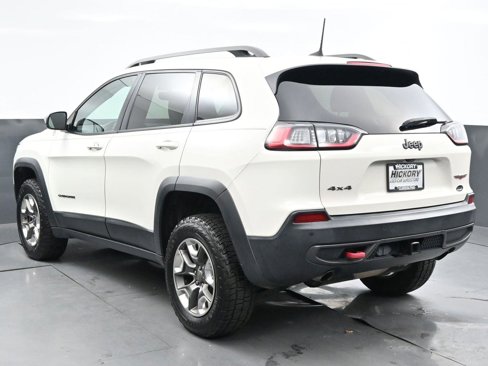 Used 2019 Jeep Cherokee Trailhawk image 5