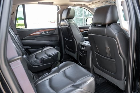 Used 2016 Cadillac Escalade Luxury image 35