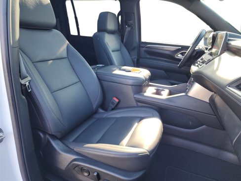 Used 2024 Chevrolet Suburban Z71 image 45