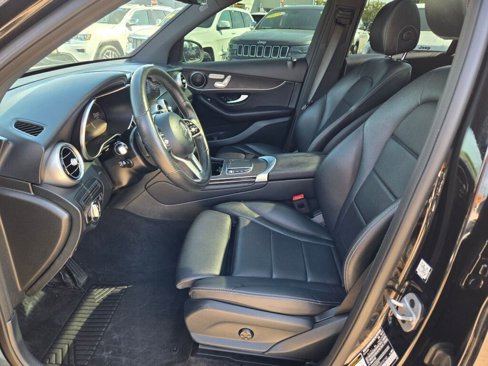 Used 2021 Mercedes-Benz GLC 300 4MATIC image 22