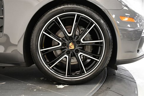Certified 2018 Porsche Panamera 4S image 18