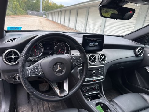 Used 2020 Mercedes-Benz GLA 250 4MATIC image 8