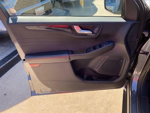 Used 2023 Ford Escape ST-Line w/ Tech Pack #1 image 15