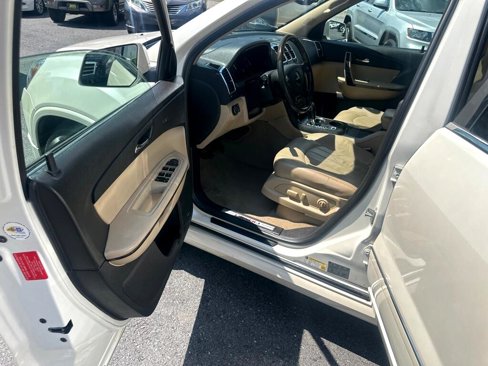 Used 2012 GMC Acadia Denali image 13