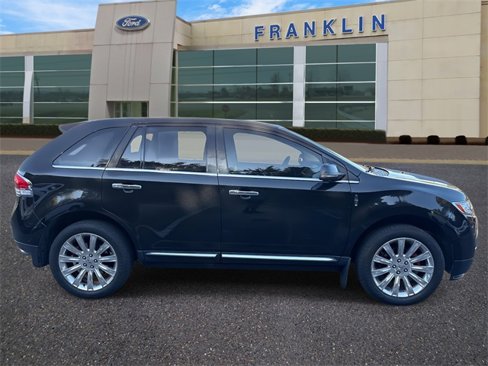 Used 2015 Lincoln MKX AWD w/ Equipment Group 102A image 8