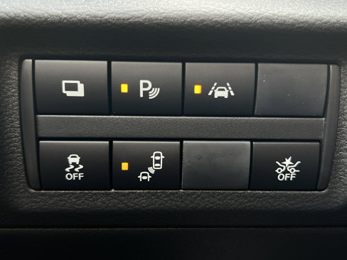 New 2025 Nissan Kicks Play S image 17