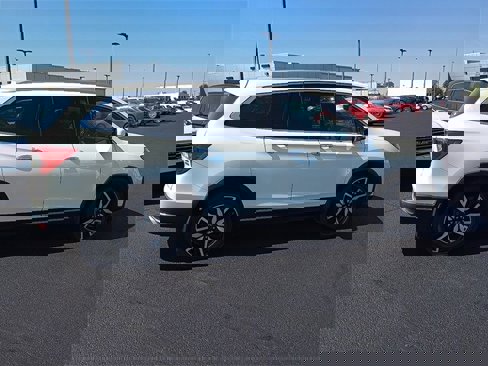Used 2019 Honda Pilot Touring image 7