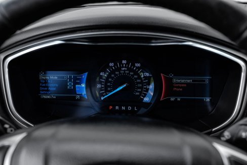 Used 2020 Ford Fusion SEL image 23