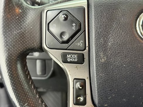 Used 2017 Toyota Tacoma SR5 image 13