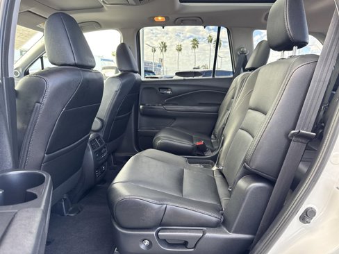 Used 2017 Honda Pilot Elite image 34