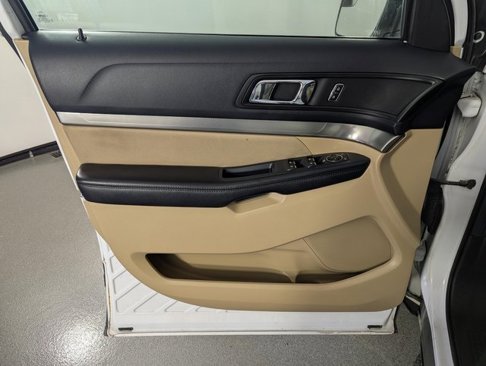 Used 2016 Ford Explorer 4WD image 9