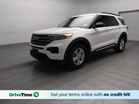 Used 2021 Ford Explorer XLT image 1