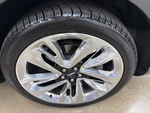 Used 2017 Lincoln MKX Reserve w/ Driver Assistance Package image 20