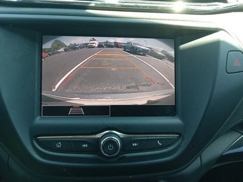 Used 2021 Chevrolet TrailBlazer LS image 25