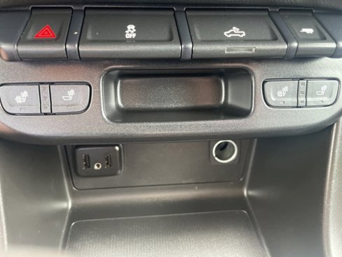 Used 2019 GMC Canyon SLE image 28