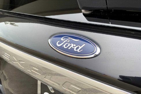 Certified 2020 Ford Explorer XLT w/ Equipment Group 202A image 29