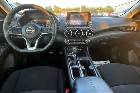 Used 2024 Nissan Sentra SV image 7