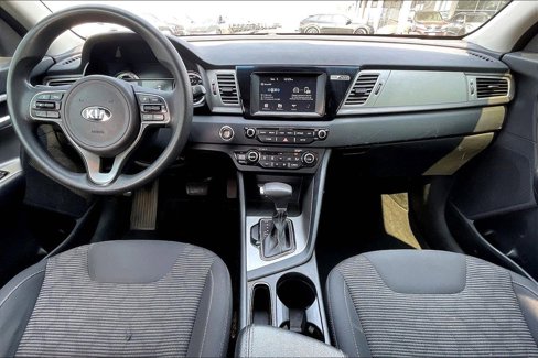 Used 2018 Kia Niro LX image 7