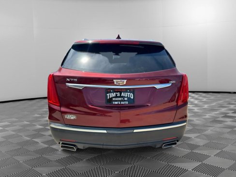 Used 2018 Cadillac XT5 Luxury w/ Driver Awareness Package image 4