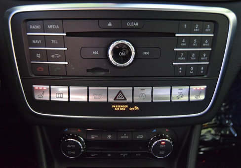 Used 2018 Mercedes-Benz GLA 250 4MATIC image 32