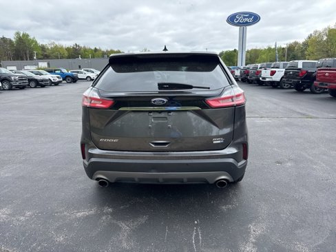 Used 2020 Ford Edge SEL w/ Cargo Accessory Package image 5