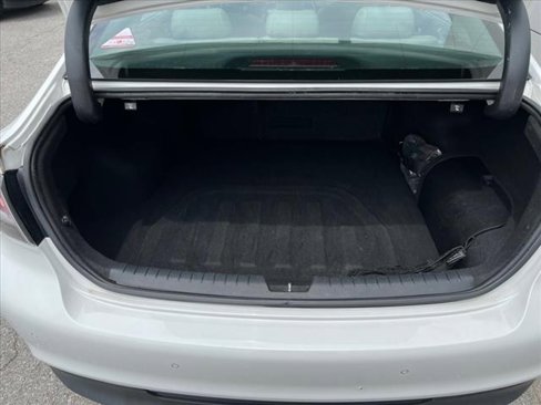 Used 2016 Hyundai Sonata Limited w/ Option Group 02 image 10