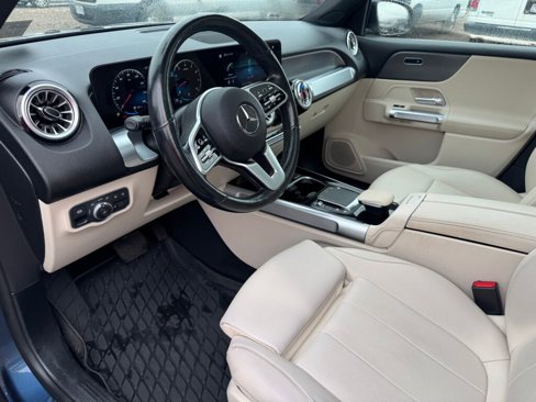 Used 2022 Mercedes-Benz GLB 250 4MATIC image 9