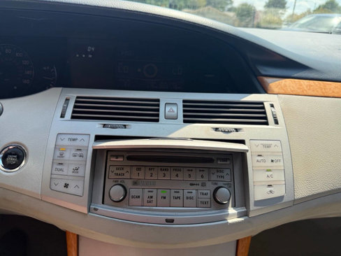 Used 2006 Toyota Avalon Limited image 19