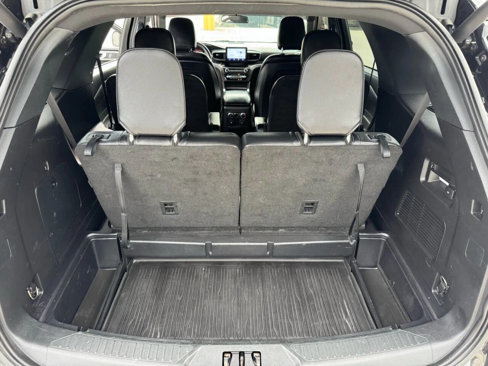 Used 2020 Ford Explorer XLT w/ Equipment Group 202A image 13