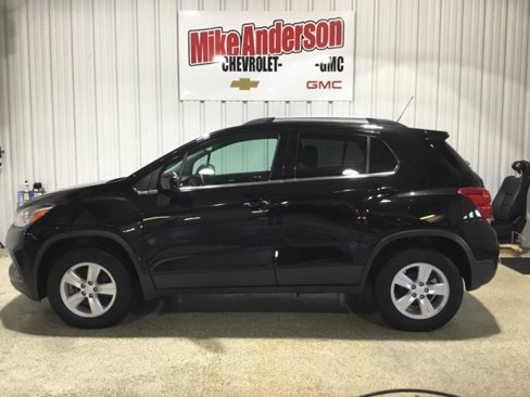 Used 2020 Chevrolet Trax LT image 2